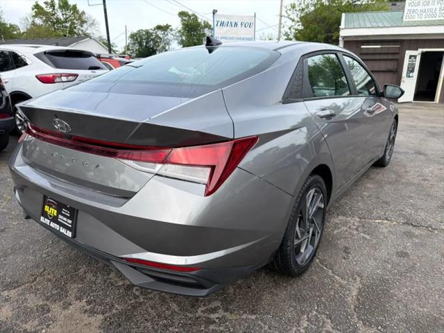 2025 Hyundai Elantra SEL Sport
