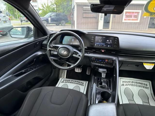 2025 Hyundai Elantra SEL Sport
