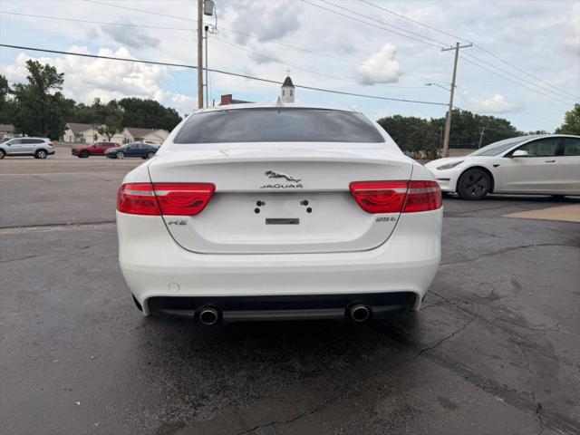 2017 Jaguar XE 25t