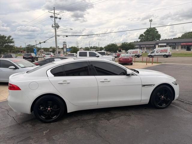 2017 Jaguar XE 25t
