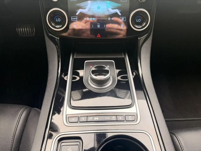 2017 Jaguar XE 25t