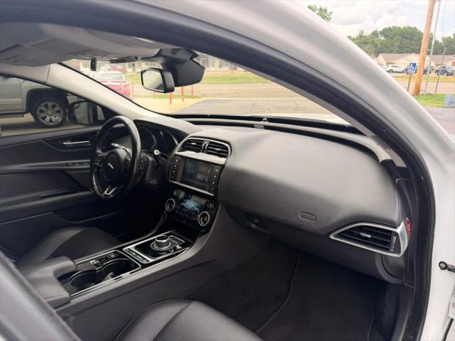 2017 Jaguar XE 25t