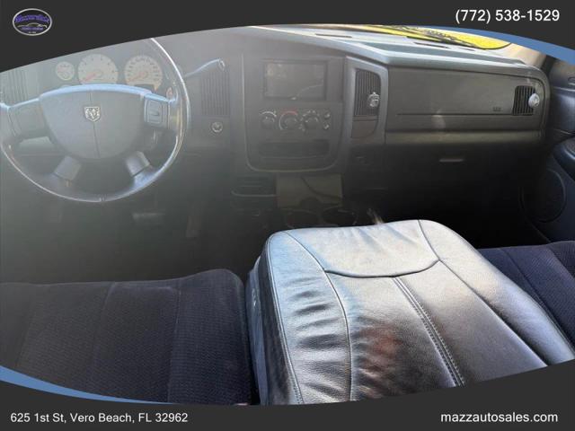 2004 Dodge Ram 1500 SLT/Laramie