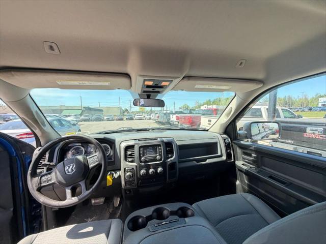 2017 Ram 1500 Express Quad Cab 4x4 6'4" Box