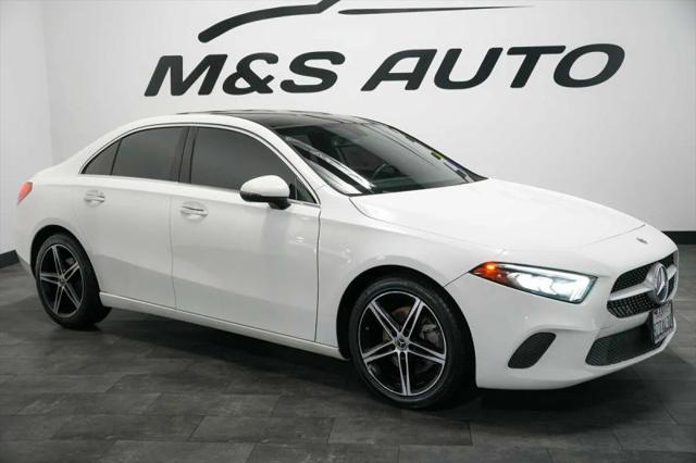 2022 Mercedes-Benz A 220 A 220