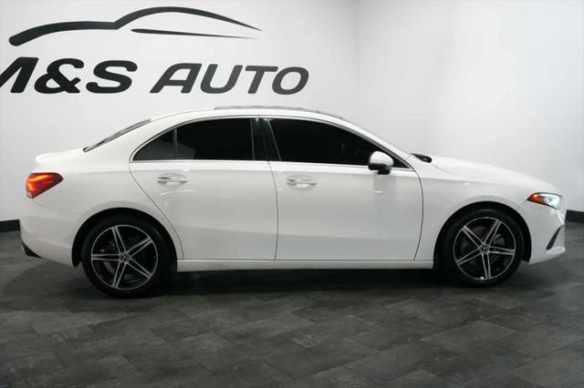 2022 Mercedes-Benz A 220 A 220