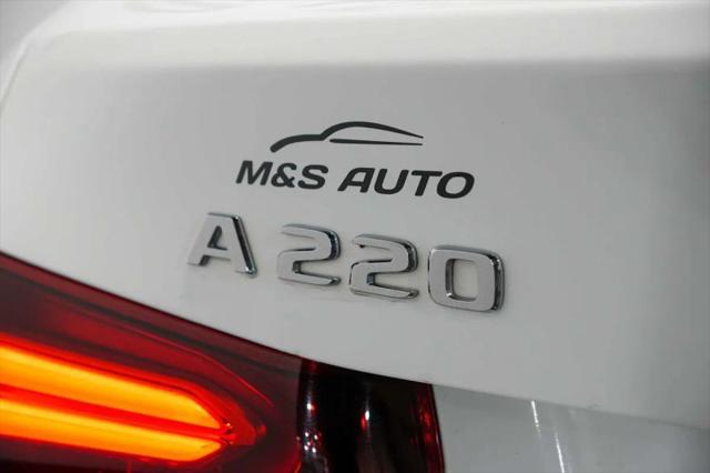 2022 Mercedes-Benz A 220 A 220