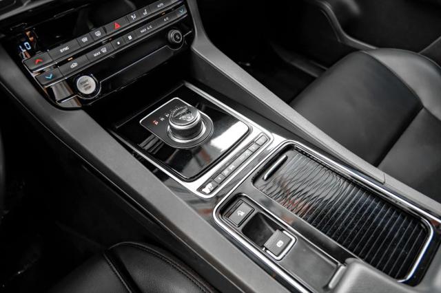 2018 Jaguar F-PACE 25t Premium