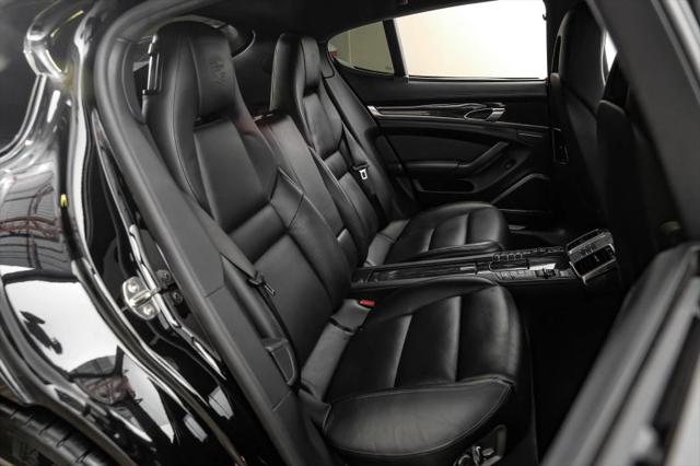 2012 Porsche Panamera Turbo S