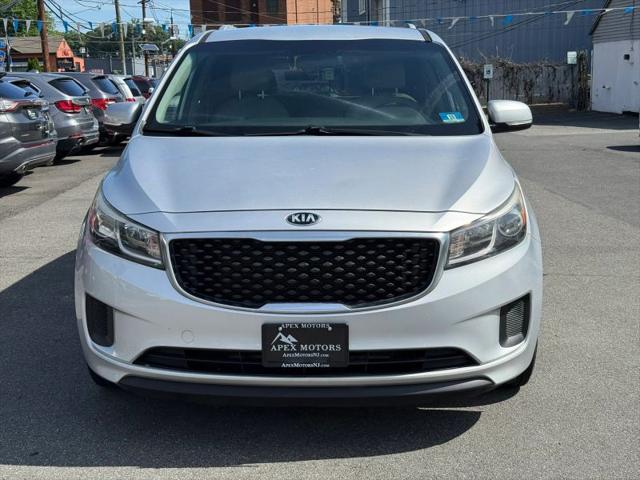 2016 Kia Sedona LX