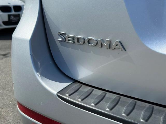 2016 Kia Sedona LX