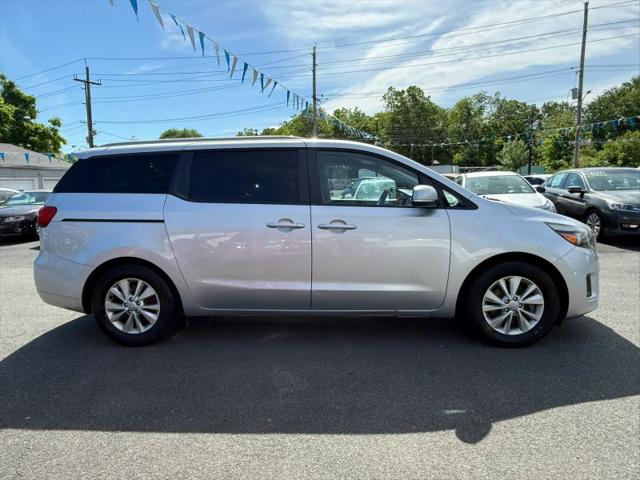 2016 Kia Sedona LX