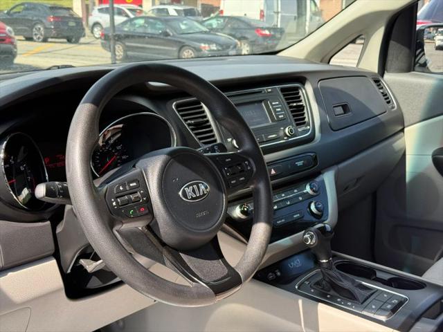 2016 Kia Sedona LX