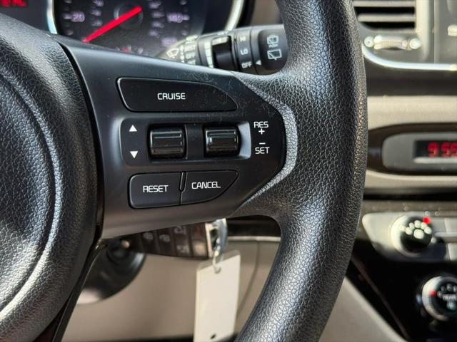 2016 Kia Sedona LX
