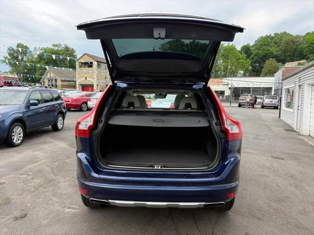 2015 Volvo XC60 T6 Platinum