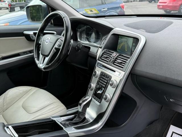 2015 Volvo XC60 T6 Platinum