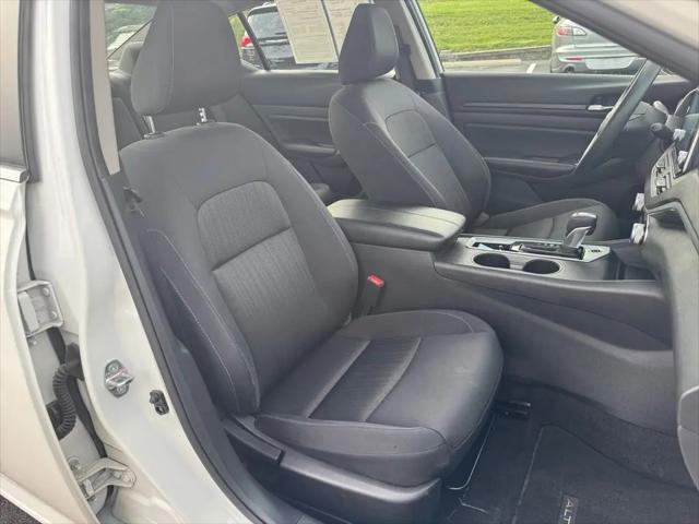 2025 Nissan Altima SV FWD