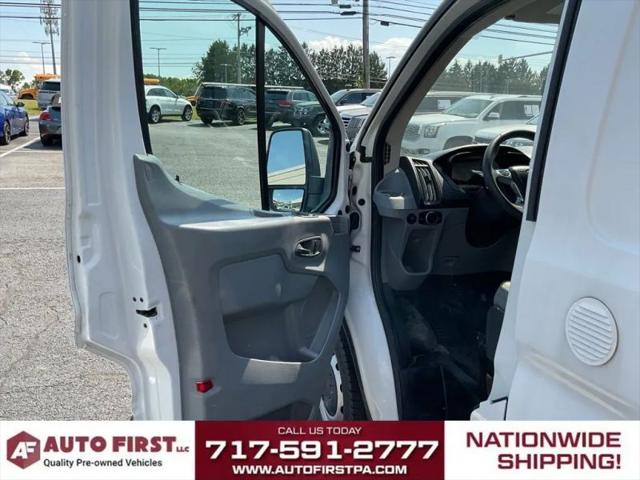 2017 Ford Transit w/60/40 Side Door w/RWB