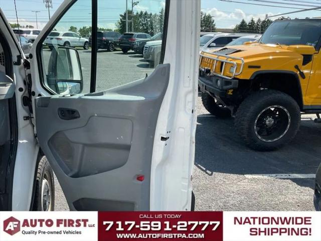 2017 Ford Transit w/60/40 Side Door w/RWB
