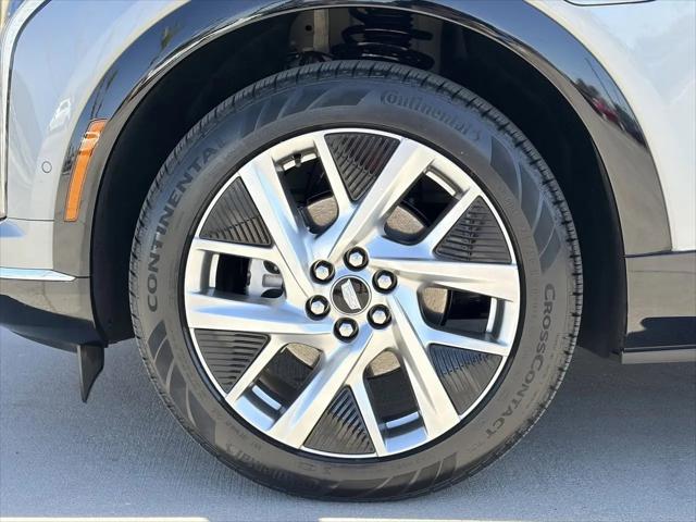 2025 Cadillac iQ Luxury 2 AWD