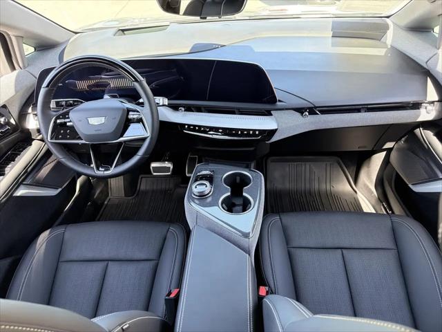 2025 Cadillac iQ Luxury 2 AWD