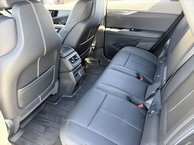 2025 Cadillac iQ Luxury 2 AWD