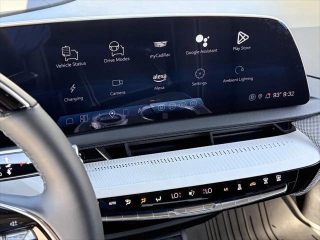 2025 Cadillac iQ Luxury 2 AWD