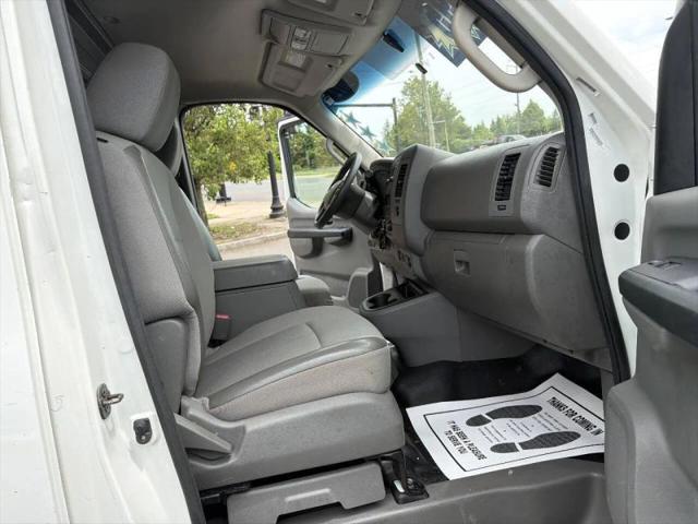 2012 Nissan 2500 NV2500 HD SV V8