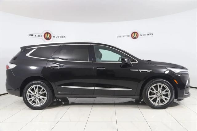 2023 Buick Enclave Essence AWD