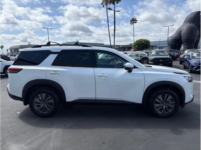 2025 Nissan Pathfinder SV FWD