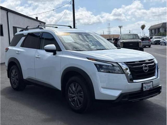 2025 Nissan Pathfinder SV FWD