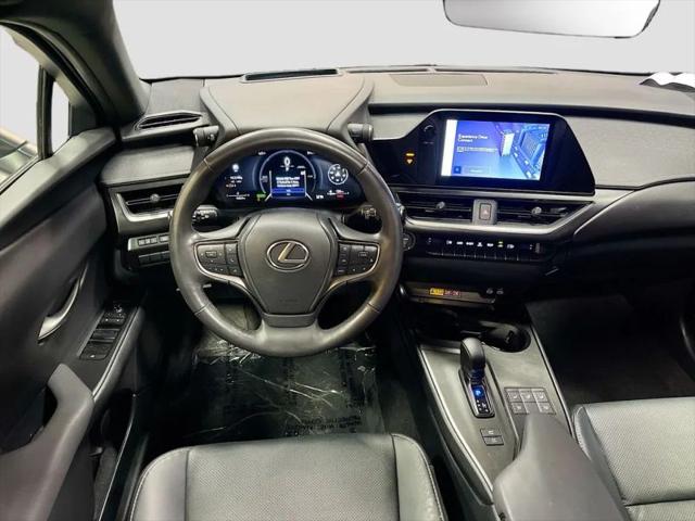 2025 Lexus 300 F SPORT Design