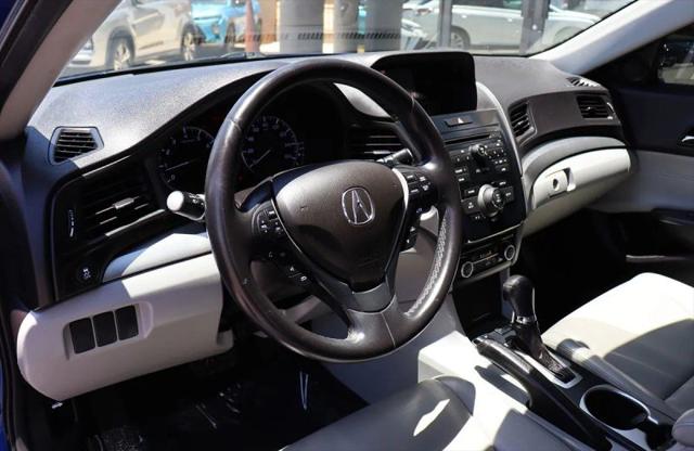 2017 Acura ILX AcuraWatch Plus Package