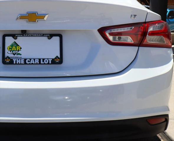2022 Chevrolet Malibu FWD LT