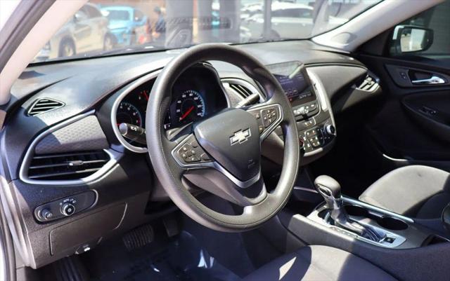 2022 Chevrolet Malibu FWD LT
