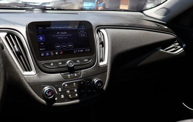 2022 Chevrolet Malibu FWD LT