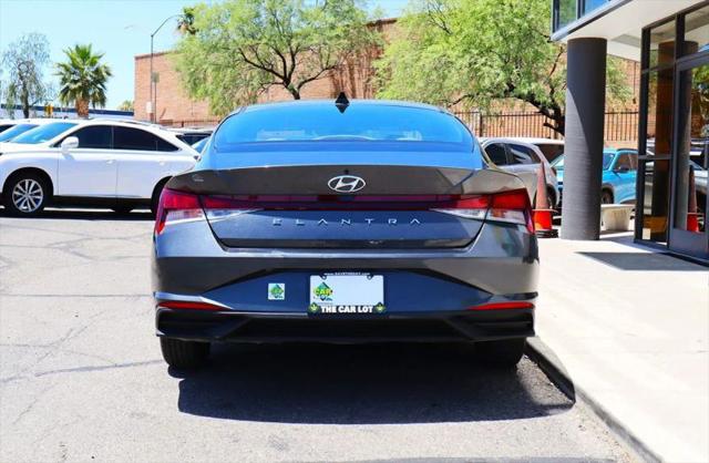 2021 Hyundai Elantra SE