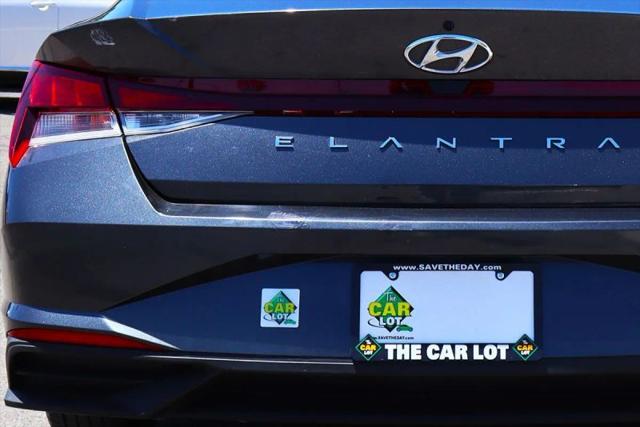 2021 Hyundai Elantra SE