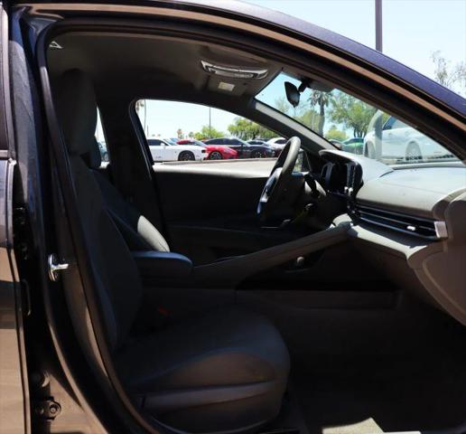 2021 Hyundai Elantra SE