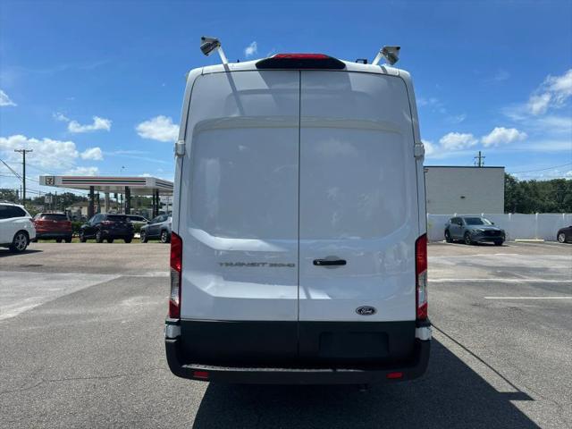 2023 Ford Transit Cargo Van Extended Length w/9 950-lb GVWR