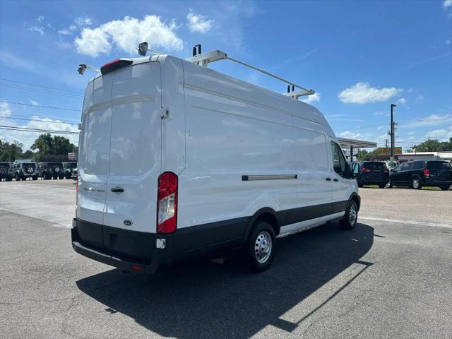 2023 Ford Transit Cargo Van Extended Length w/9 950-lb GVWR