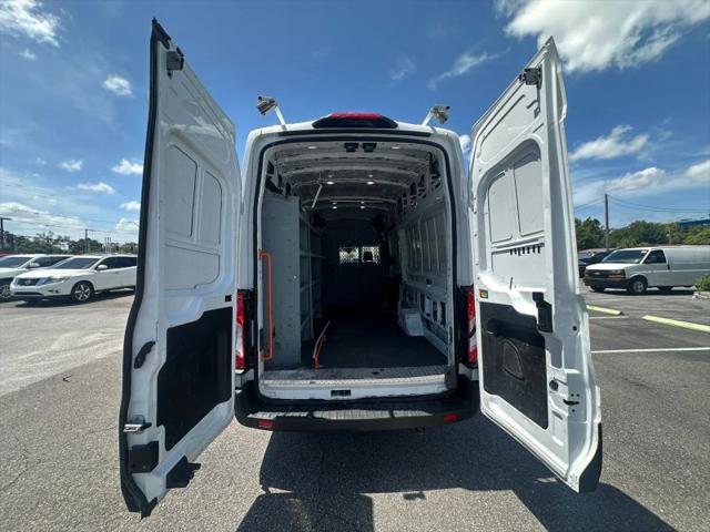 2023 Ford Transit Cargo Van Extended Length w/9 950-lb GVWR