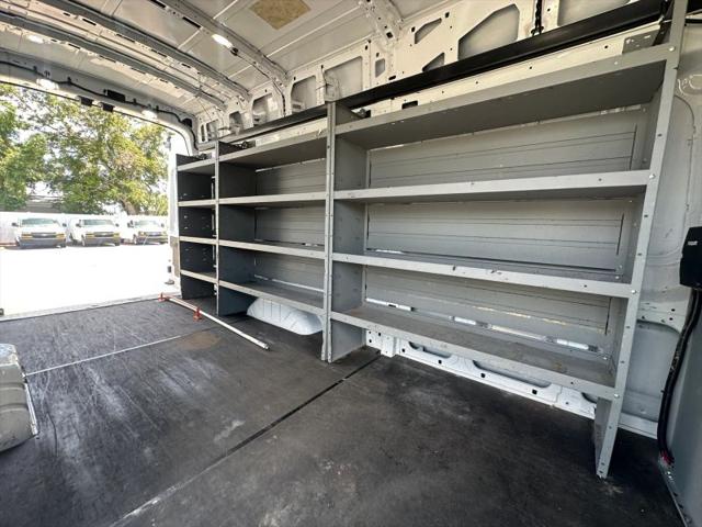 2023 Ford Transit Cargo Van Extended Length w/9 950-lb GVWR