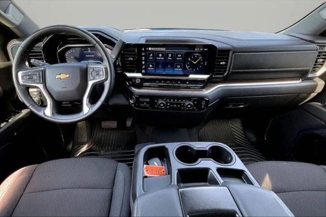 2025 Chevrolet Silverado 1500 4WD Crew Cab Short Bed LT with 2FL