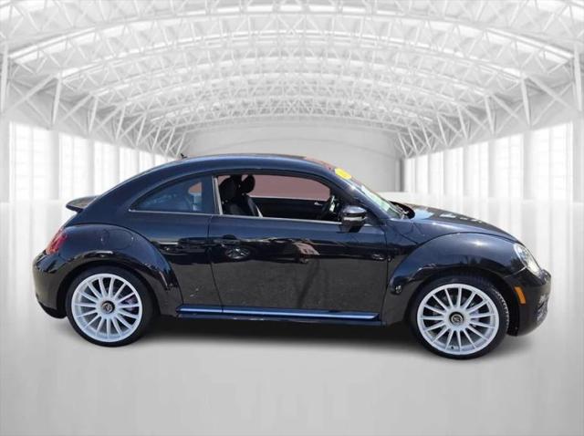2019 Volkswagen Beetle 2.0T S for sale in everett, WA