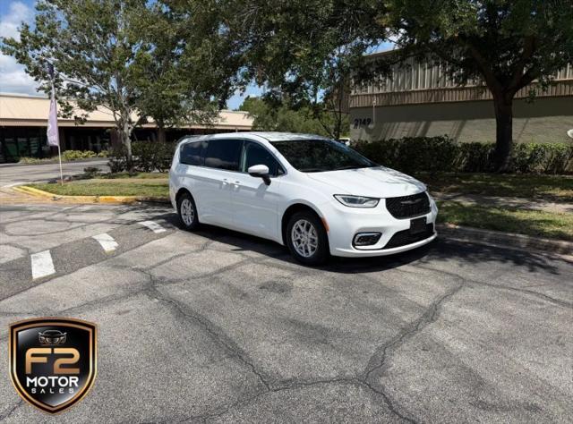 2023 Chrysler Pacifica Touring L for sale in Orlando, FL
