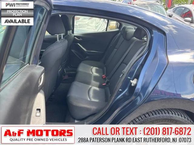 2015 Mazda Mazda3 i Sport