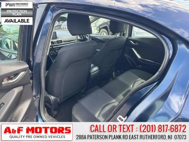 2015 Mazda Mazda3 i Sport