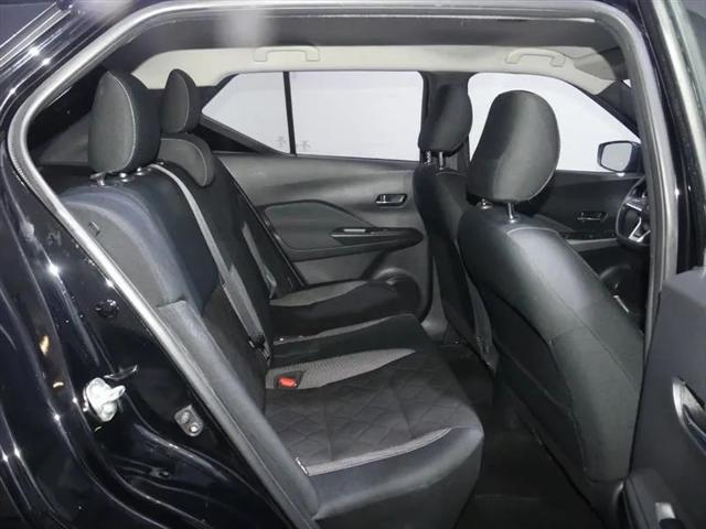 2020 Nissan Kicks SV Xtronic CVT