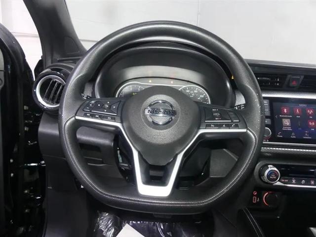 2020 Nissan Kicks SV Xtronic CVT